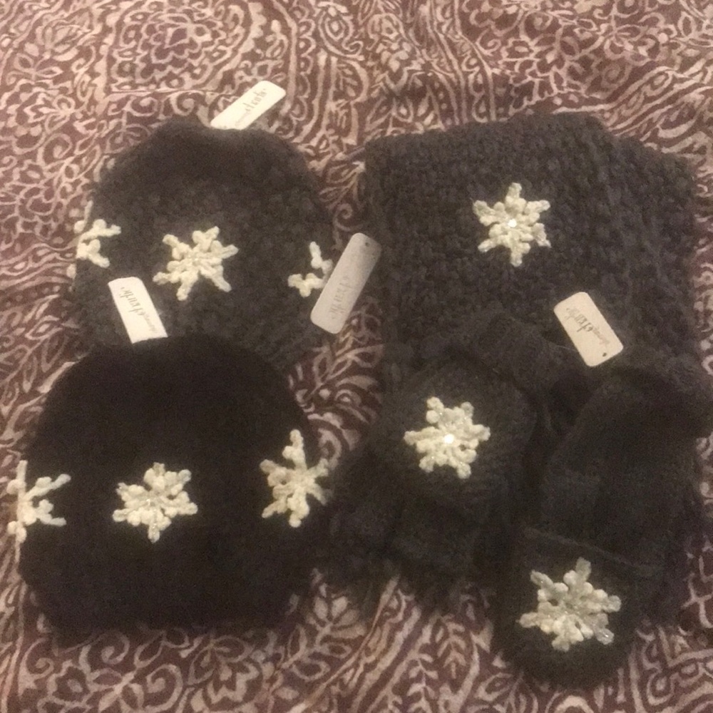 Snowflake charming Charlie winter set
